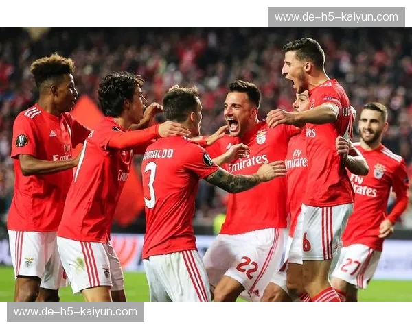 巨星对决，王者之争：拜仁慕尼黑与本菲卡，一场不可错过的欧冠盛宴